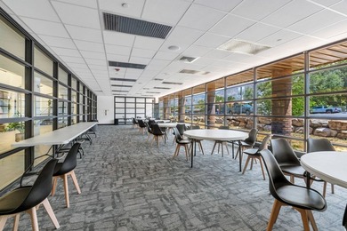 High-visibility office, warehouse, and flex building in Ogden - photo 12