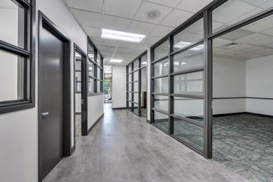 High-visibility office, warehouse, and flex building in Ogden - photo 15