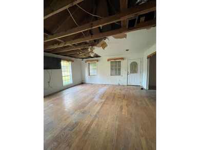 This 5 bedroom, 2 1/2 bath home on 1 acre of land with an - photo 20