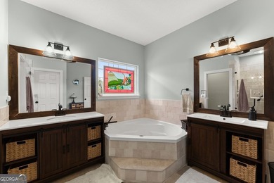 Not another like it! This renovated 2 bed, 2 bath top floor - photo 24