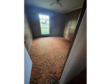 This 5 bedroom, 2 1/2 bath home on 1 acre of land with an - photo 28