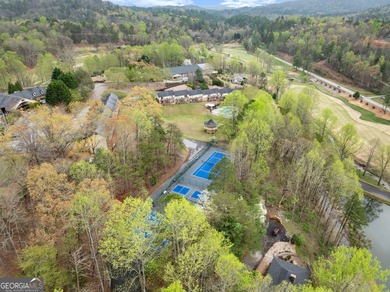 Not another like it! This renovated 2 bed, 2 bath top floor - photo 36