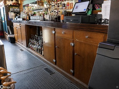 TURN-KEY BAR & GRILL BUSINESS OPPORTUNITY! An exceptional - photo 10