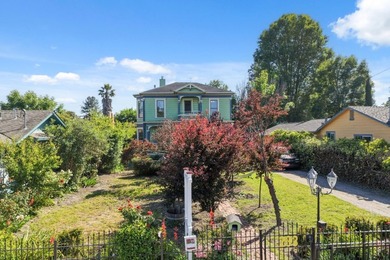 A rare piece of Santa Cruz history, 233 Van Ness Ave is an 1883 - photo 44
