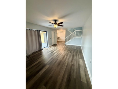 Welcome to this beautifully renovated, move-in ready 2-bedroom - photo 4