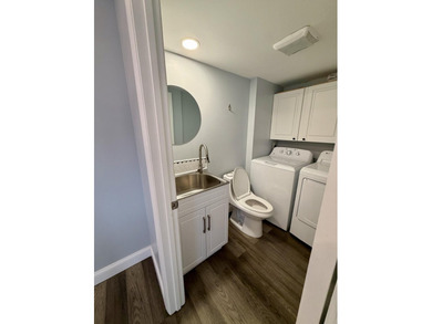 Welcome to this beautifully renovated, move-in ready 2-bedroom - photo 9