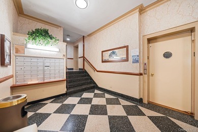 Welcome to The Boulevard Apartments-one of Forest Hills' most - photo 4