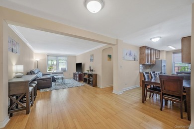 Welcome to The Boulevard Apartments-one of Forest Hills' most - photo 7