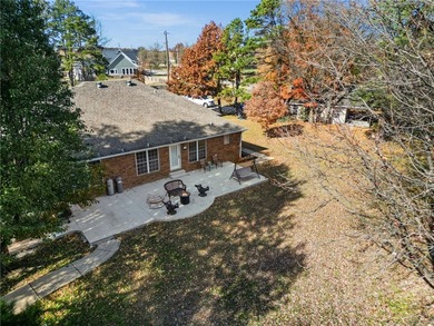Priced below market value and ready to sell! This brick home - photo 14