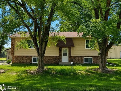 Welcome to 12149 Overturf Drive, Moravia, IA, located in the - photo 4
