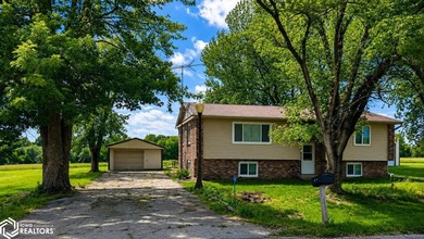 Welcome to 12149 Overturf Drive, Moravia, IA, located in the - photo 7