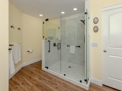 This beautifully remodeled waterfront condominium in Osprey - photo 20