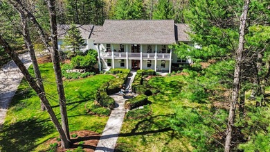 Set gracefully beyond a long, tree-lined drive, this - photo 44
