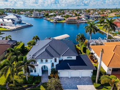 Marco Island Lake Area Home For Sale in Marco Island Florida