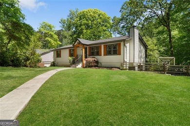 A beautifully maintained home with serene views of Canary Lake - photo 2