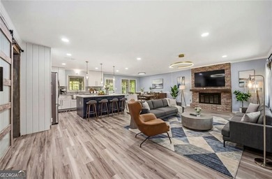 A beautifully maintained home with serene views of Canary Lake - photo 3