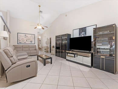 Welcome to this charming three-bedroom, two-bathroom residence - photo 9