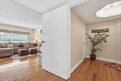 Lakefront, First-Floor, Turnkey, Beautiful Views!--It Doesn't - photo 10