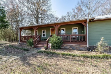 (private lake, pond, creek) Home For Sale in Grand Saline Texas