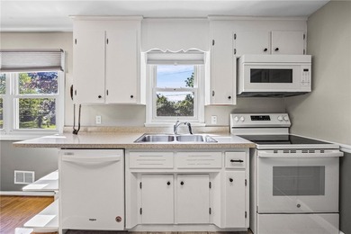 Welcome home to this beautifully maintained 4 bedroom, 2 full - photo 15