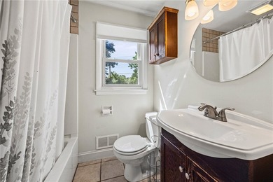 Welcome home to this beautifully maintained 4 bedroom, 2 full - photo 18