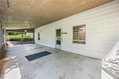 Welcome home to this beautifully maintained 4 bedroom, 2 full - photo 34