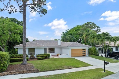 Rarely available cul-de-sac pool home on the lake in Timbercreek - photo 7