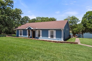 Welcome to your lakeside retreat in Rustling Oaks Estates on - photo 39