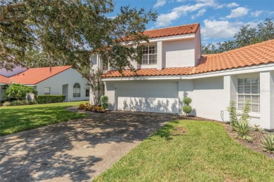 Golfer's Paradise! Situated in the quiet golf community of - photo 3