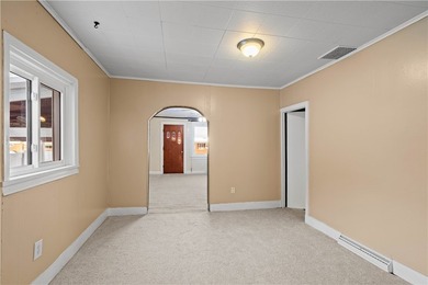 Welcome home to this spacious 3-bedroom half duplex offering - photo 9