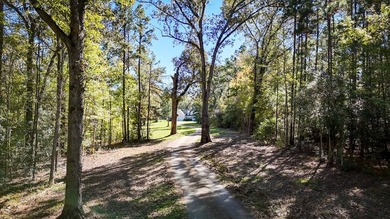 UNRESTRICTED and located just minutes from Lake Sam Rayburn and - photo 15