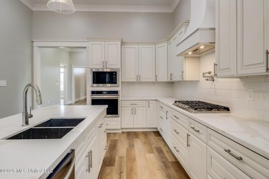 Luxury doesn't have to mean more square footage. This nearly-new - photo 9
