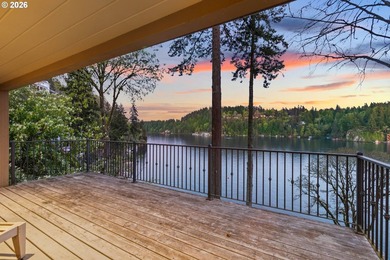 A rare Richard Sundeleaf-designed lakefront treasure on Oswego - photo 36