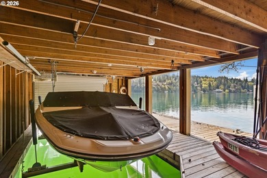 A rare Richard Sundeleaf-designed lakefront treasure on Oswego - photo 40