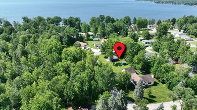 Turnkey, completely remodeled home on a 0.25-acre corner lot in - photo 4