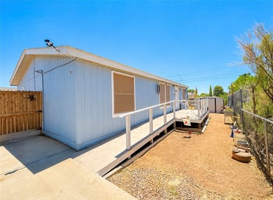 Welcome to this well-maintained and move-in-ready 3-bedroom - photo 4