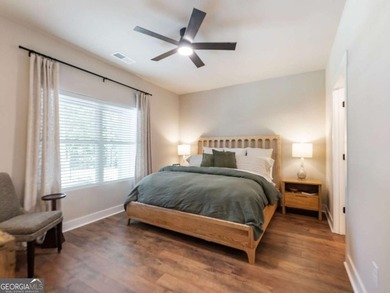 Welcome home to peaceful country living with all the modern - photo 14