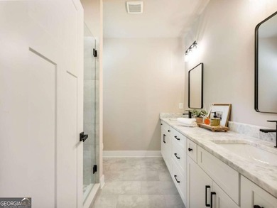 Welcome home to peaceful country living with all the modern - photo 16