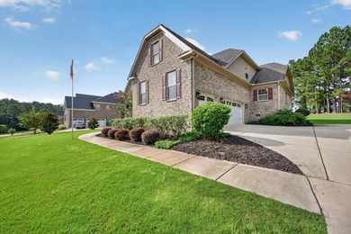 Situated on a generously sized golf course lot in Mount Vintage - photo 20