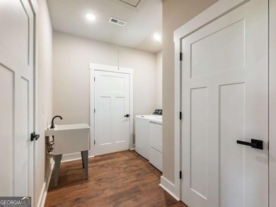 Welcome home to peaceful country living with all the modern - photo 21