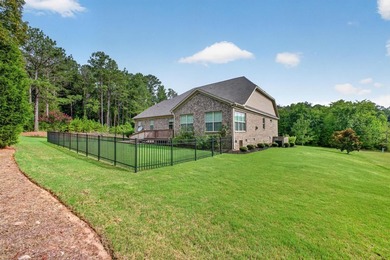 Situated on a generously sized golf course lot in Mount Vintage - photo 23