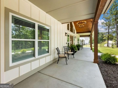 Welcome home to peaceful country living with all the modern - photo 29