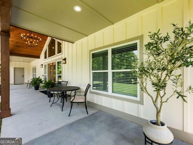 Welcome home to peaceful country living with all the modern - photo 30
