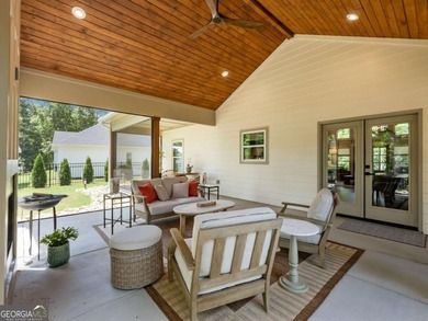 Welcome home to peaceful country living with all the modern - photo 36