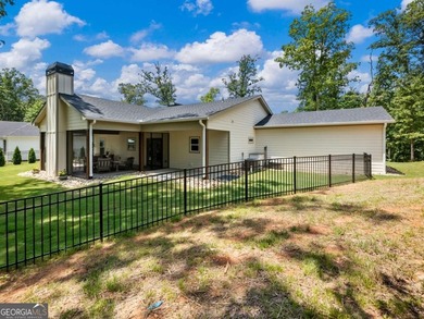 Welcome home to peaceful country living with all the modern - photo 43