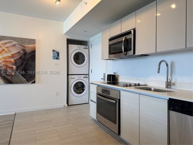 Stunning 2BD/2BA unit at the prestigious Beachwalk Resort in - photo 10