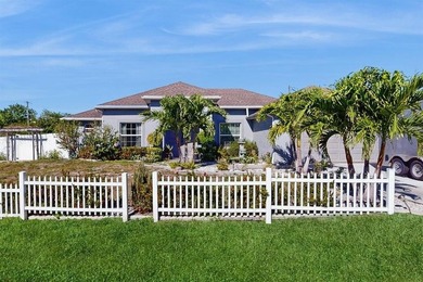 Charming 4-Bedroom Home with Spacious Yard and Modern Amenities - photo 1