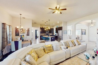 Charming 4-Bedroom Home with Spacious Yard and Modern Amenities - photo 7