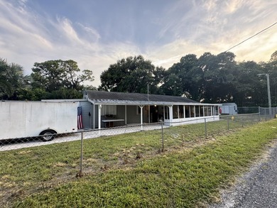 1901 S 34th St - photo 1