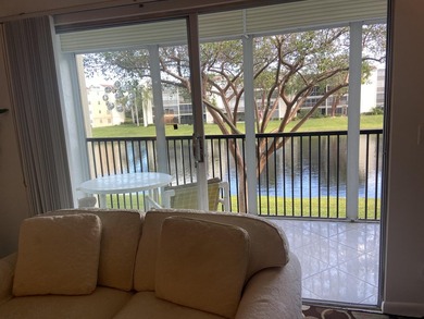 Beautiful lake view, two bedroom, two full bath Huntington Lakes - photo 5